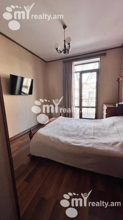 2 bedroom apartment for rent Mashtots Ave, Center Yerevan, 147270