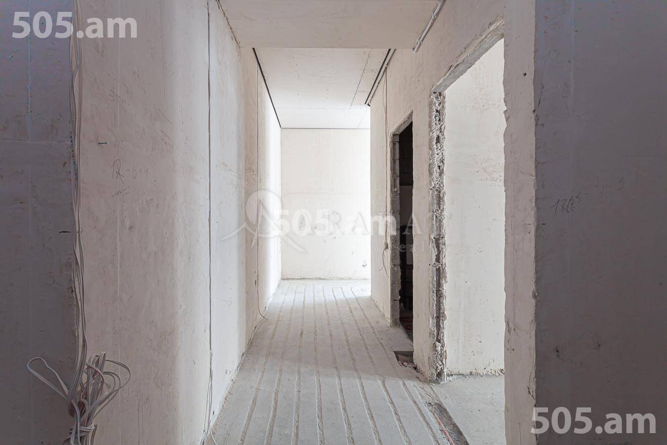 3 սենյականոց բնակարան  Կոմիտասի պող, Արաբկիր Երևան, 155128