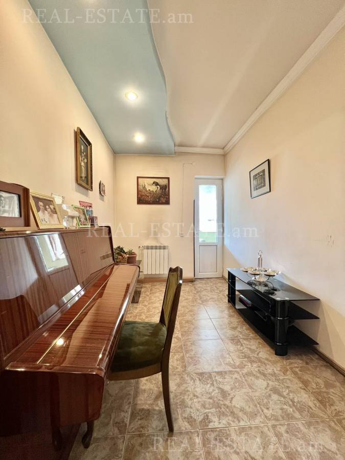 House for sale خیابان 12 نُر آرِش, اِرِبونی ایروان, 127835