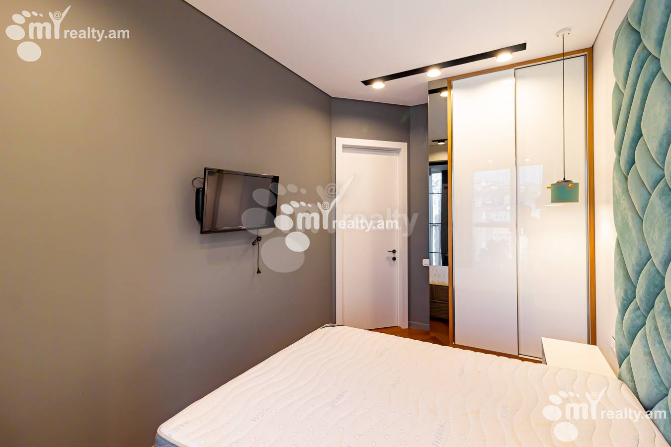 3 bedroom apartment for sale Nalbandyan St, Center Yerevan, 151872