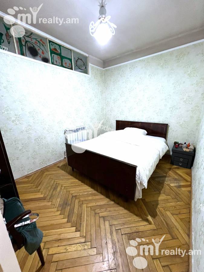 3 bedroom apartment for rent Saryan St, Center Yerevan, 145853