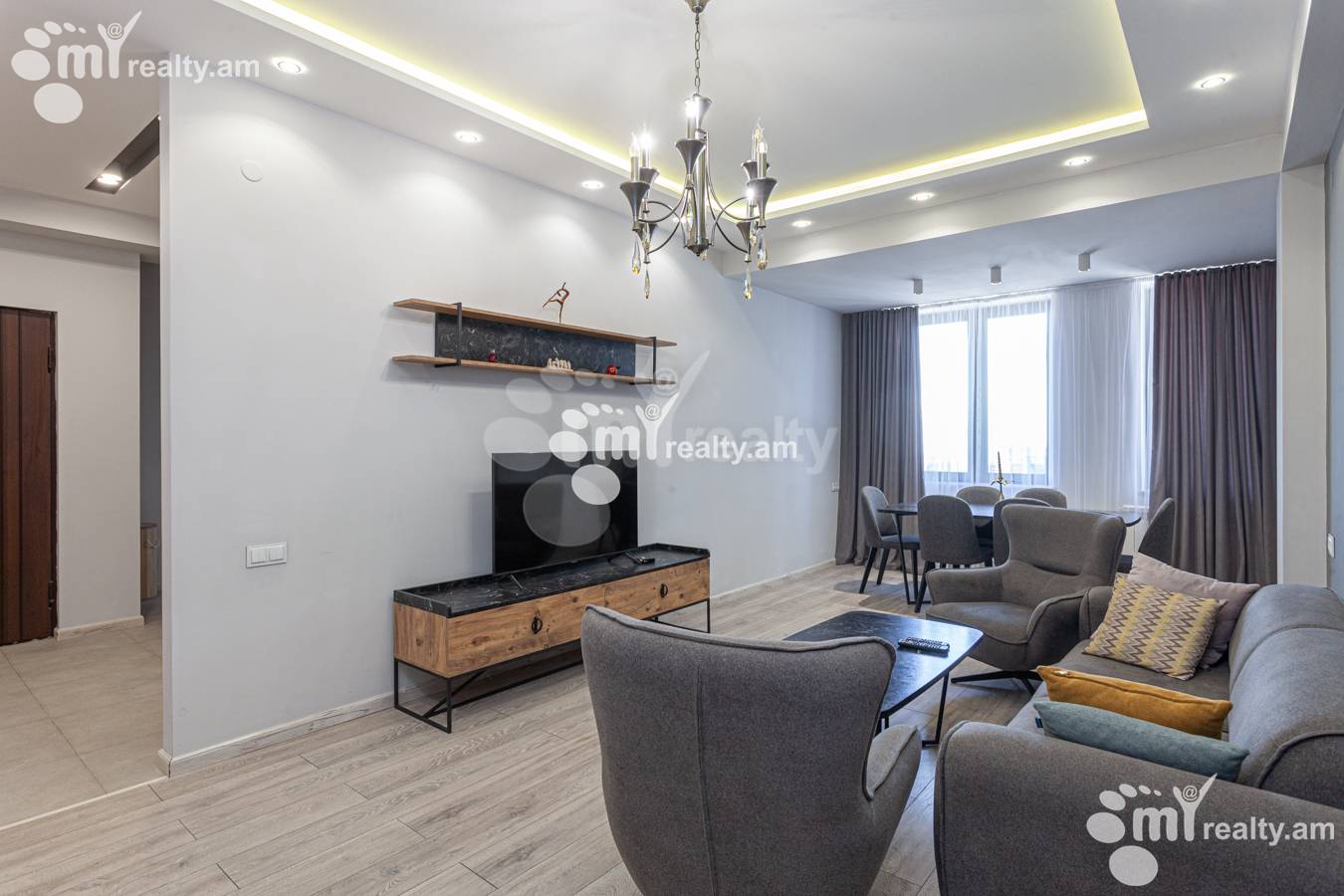 3 bedroom apartment for rent Antarayin St, Center Yerevan, 151305