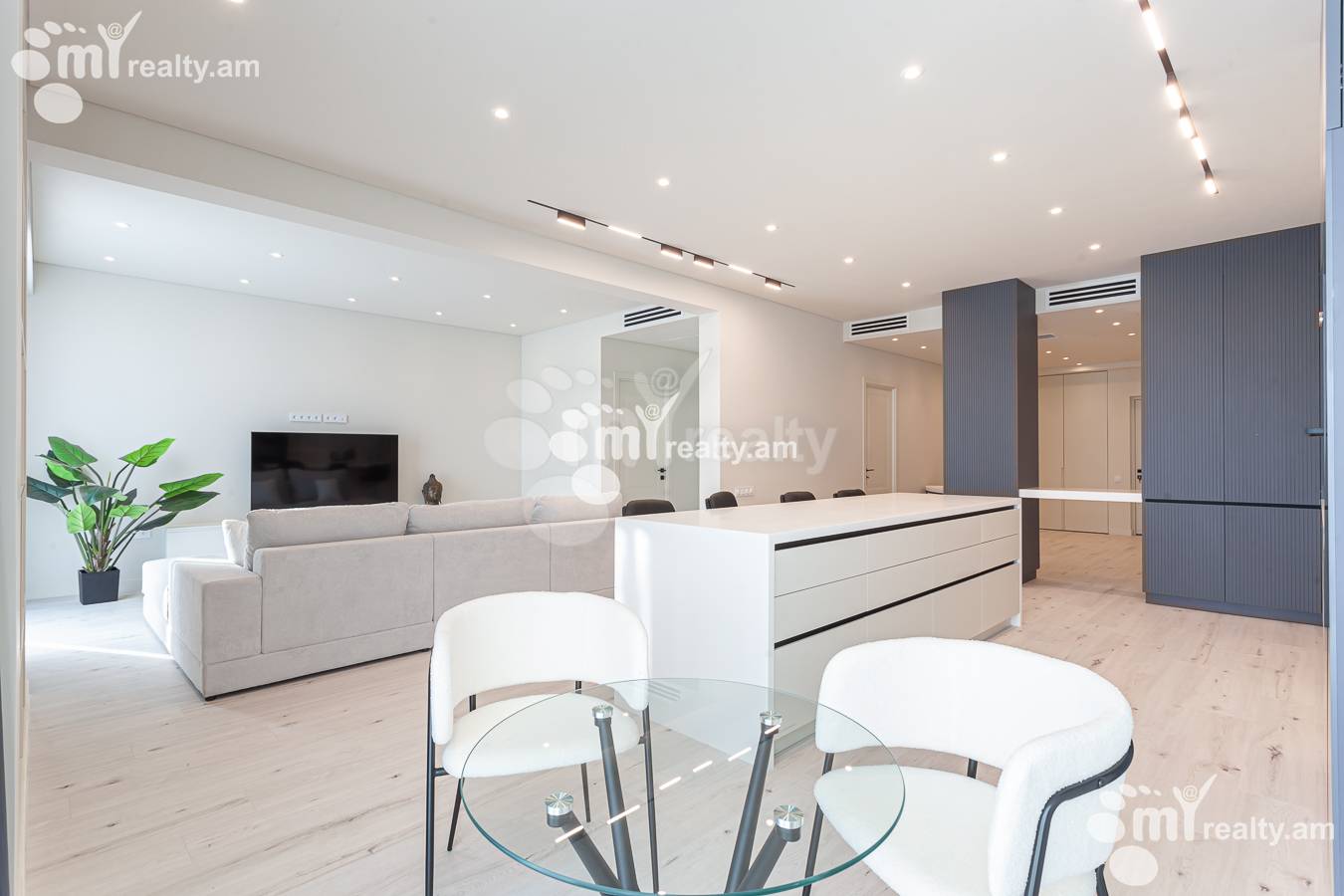 3 bedroom apartment for rent خیابان تِریان, مرکز شهر ایروان, 155454