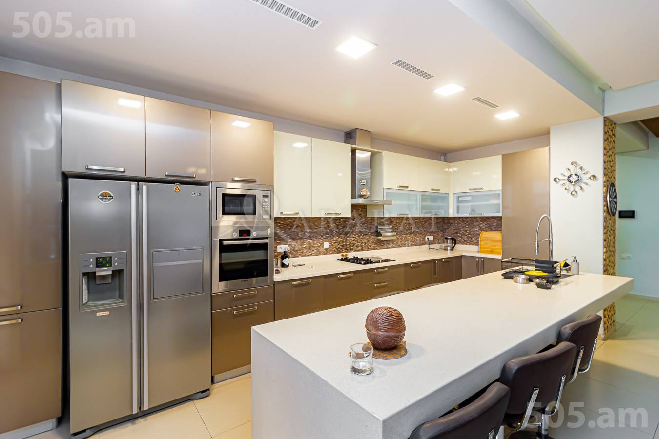 4 bedroom apartment for rent Antarayin St, Center Yerevan, 153233