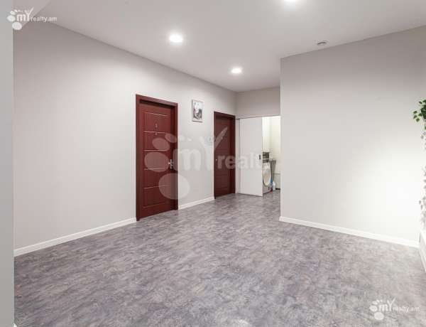 4-senyakanoc-bnakaran-vacharq-Yerevan-Center