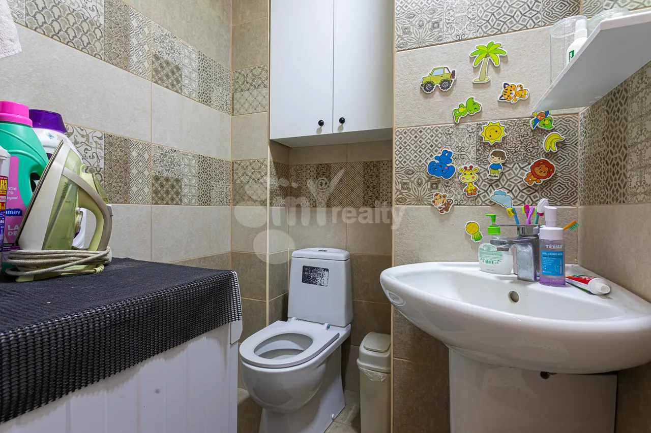 4 bedroom apartment for sale Gyuliqevxyan St, Nor Norque Yerevan, 159626