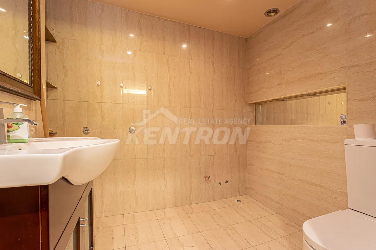 3 bedroom apartment for sale Gyulbenkyan St, Arabkir Yerevan, 157208
