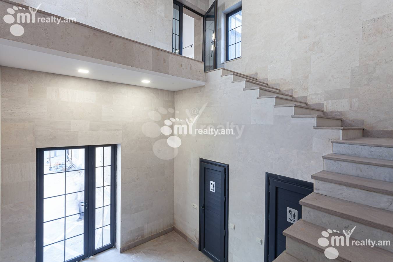 Снять коммерческoе помещение Исаков пр, Центр Ереван, 154555