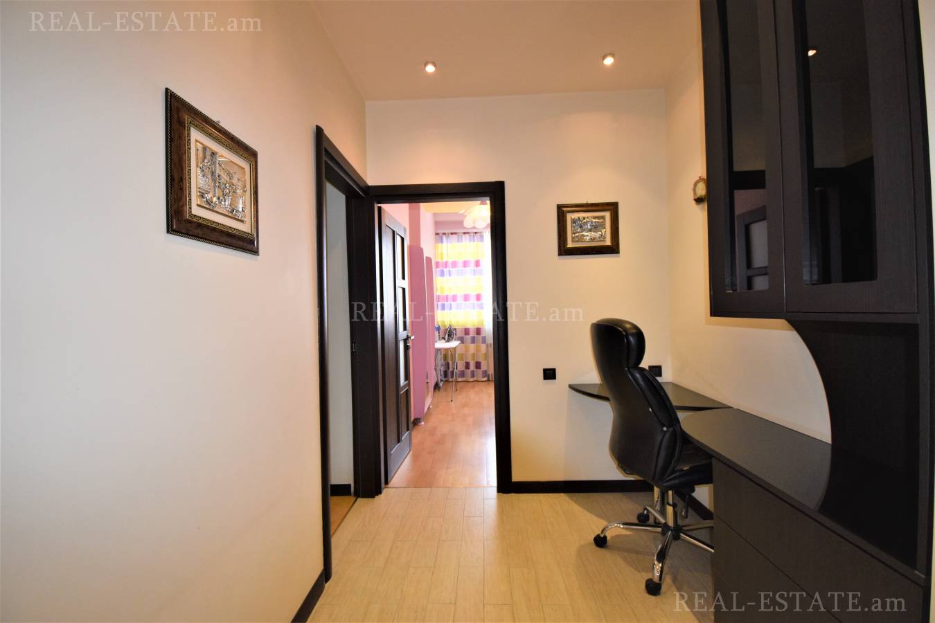 4 bedroom apartment for sale خیابان کِری, عربگیر ایروان, 118217