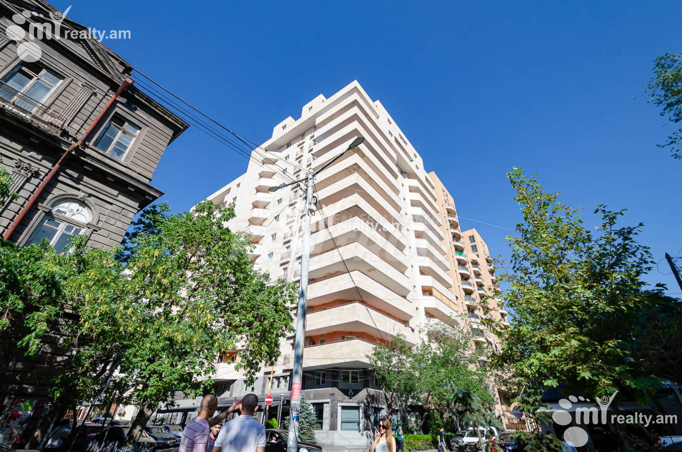 Купить 2 комнатную квартиру Арам ул, Центр Ереван, 152025