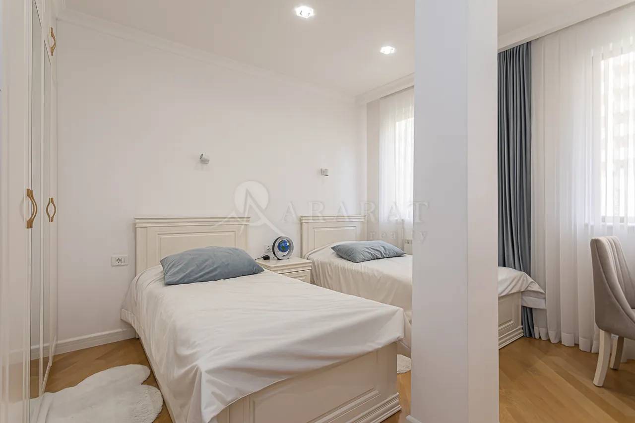 3 bedroom apartment for sale خیابان ساریان, مرکز شهر ایروان, 157563