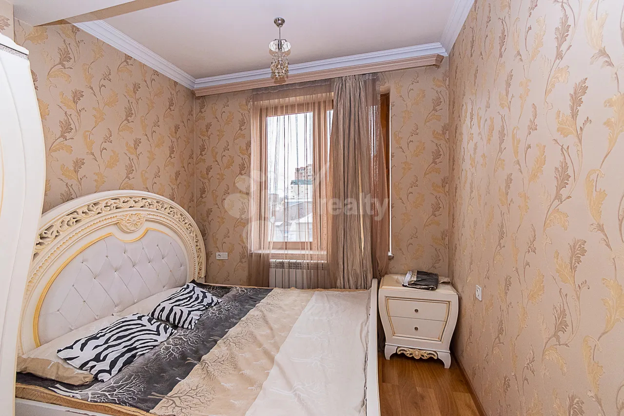 2 bedroom apartment for sale Hr.Kochar St, Arabkir Yerevan, 159803
