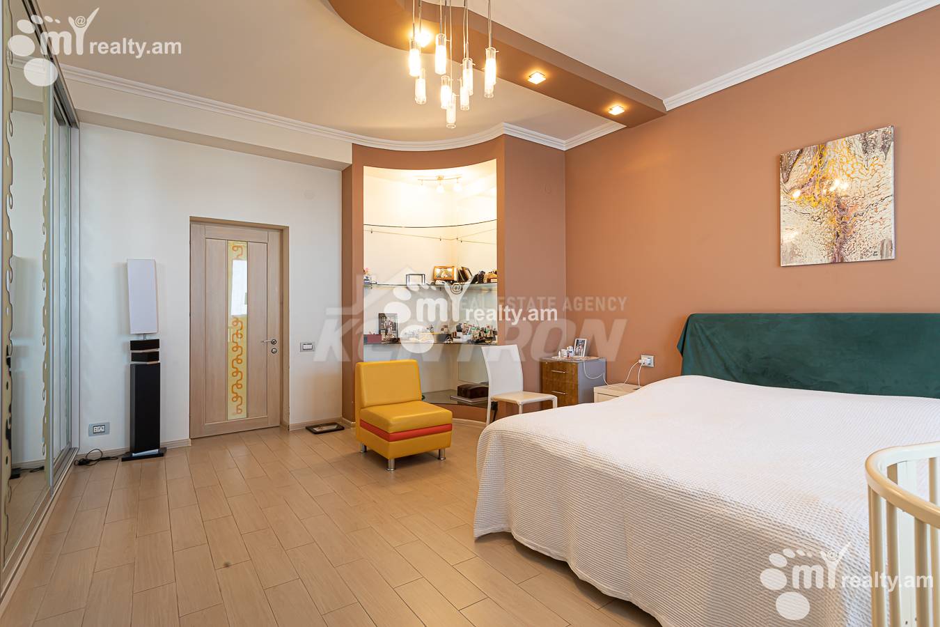 3 սենյականոց բնակարան  Քեռու փող, Արաբկիր Երևան, 156794