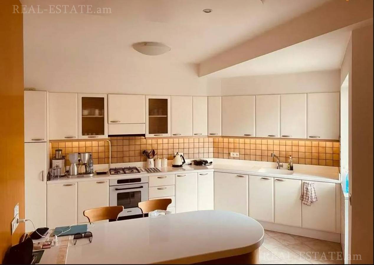 Купить 3 комнатную квартиру Амирян ул, Центр Ереван, 139700