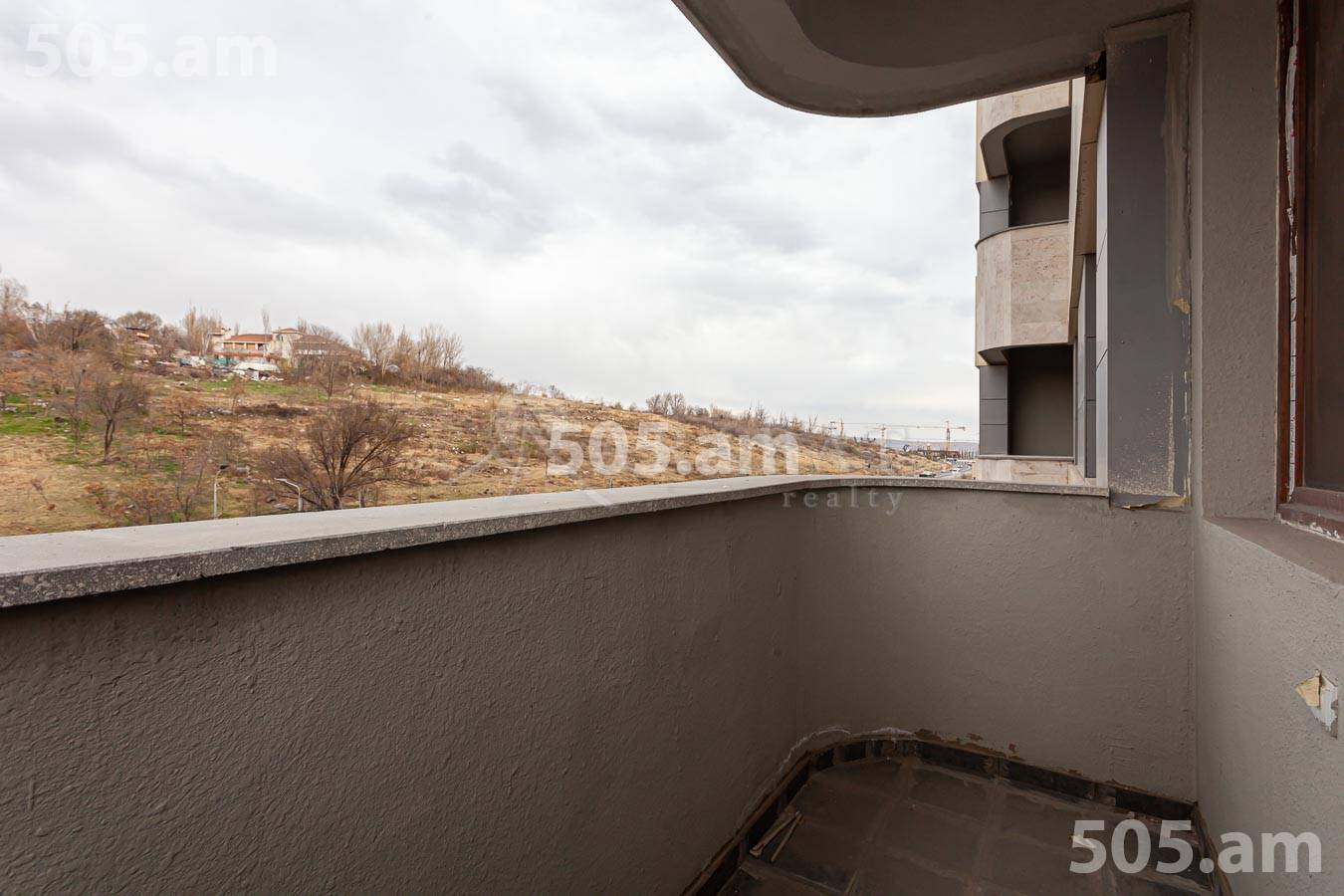 4 սենյականոց բնակարան  Մ․ Մելքոնյան փող, Կենտրոն Երևան, 155078