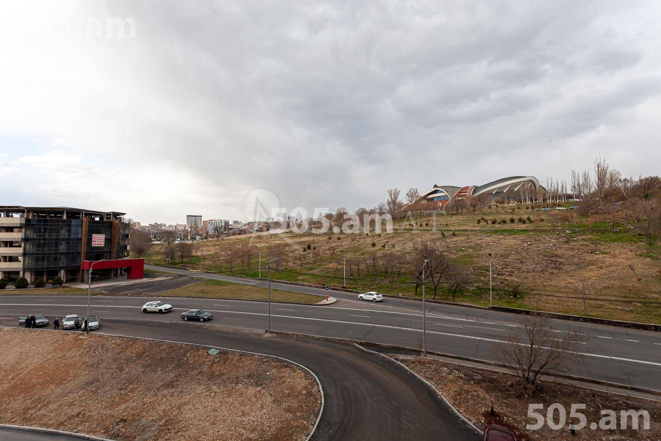 4 սենյականոց բնակարան  Մ․ Մելքոնյան փող, Կենտրոն Երևան, 155078