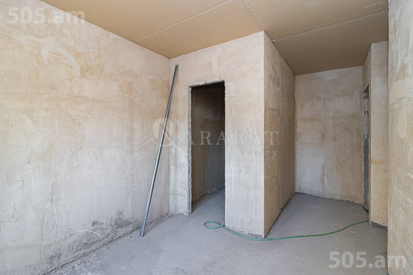 3 bedroom apartment for sale خیابان کومیتاس, عربگیر ایروان, 153914