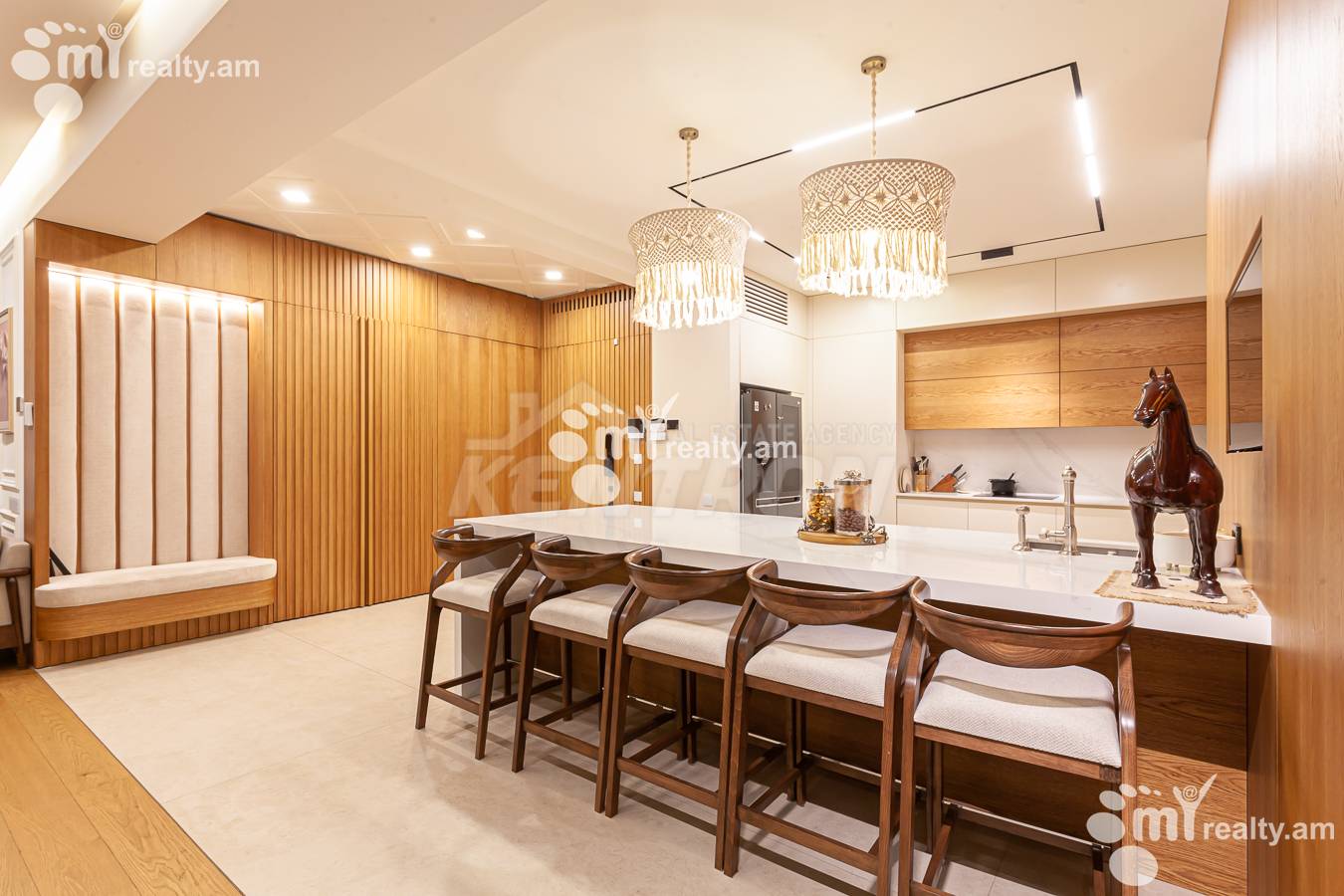 5 bedroom apartment for sale Buzand St, Center Yerevan, 154377