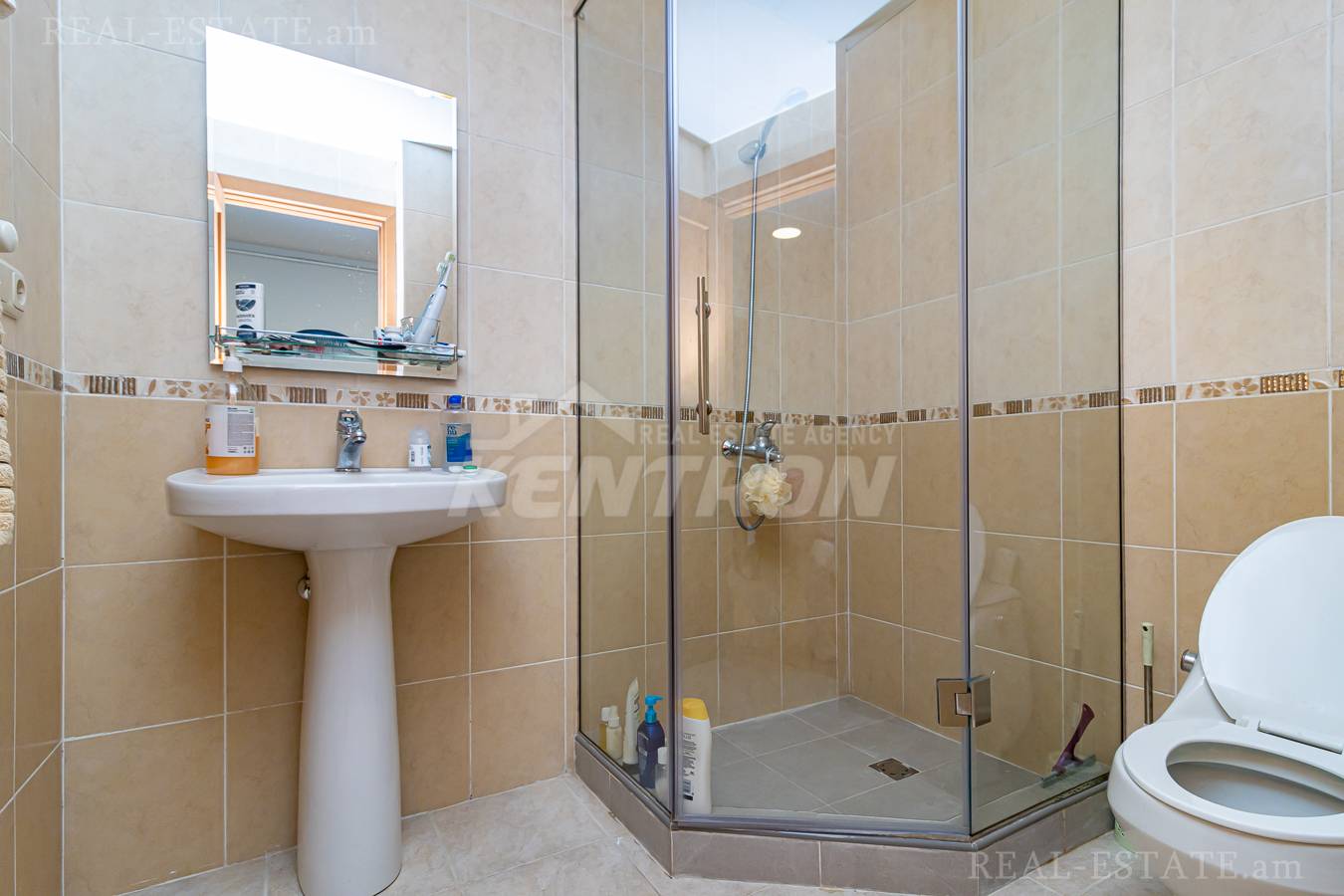 Купить 3 комнатную квартиру Антараин ул, Центр Ереван, 137482