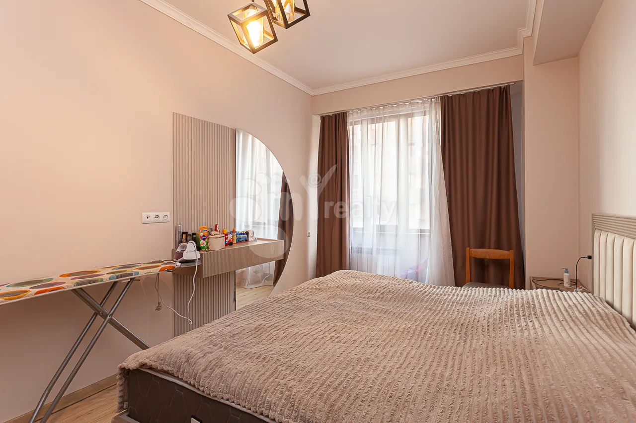 3 bedroom apartment for sale Adonts St, Arabkir Yerevan, 161342