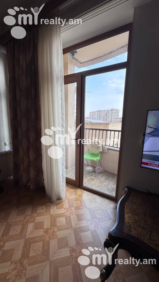 3 սենյականոց բնակարան  Վ.Վաղարշյան փող, Արաբկիր Երևան, 154975