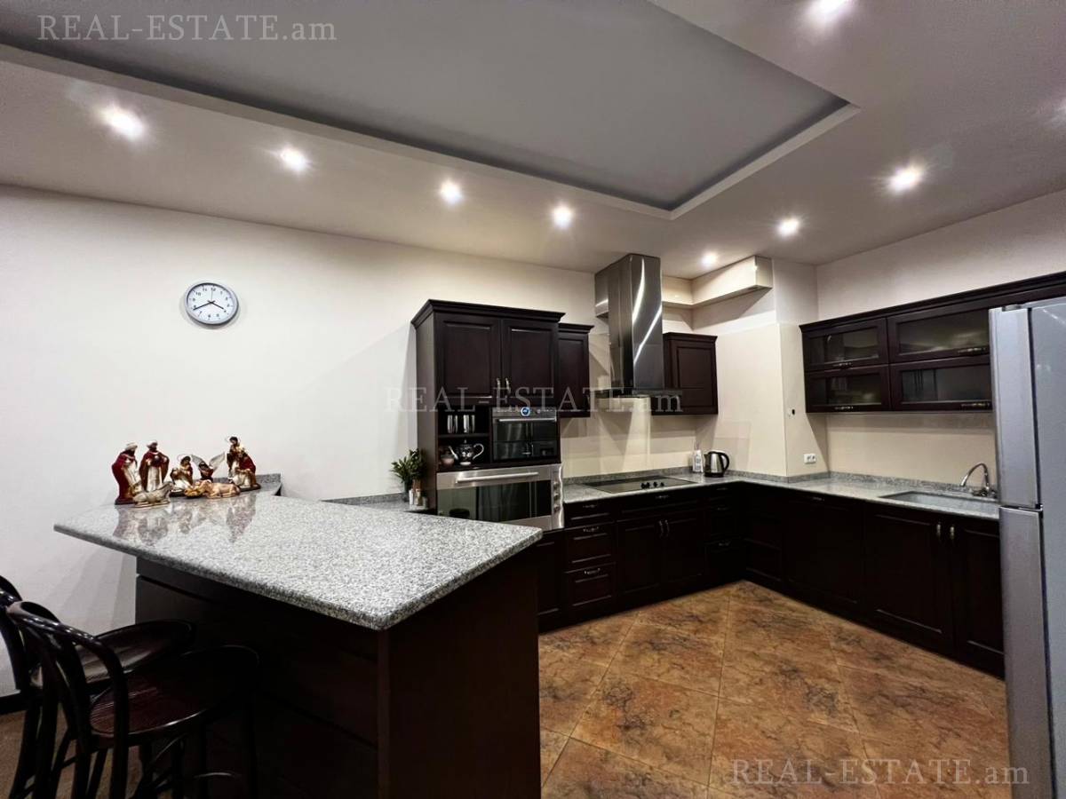 3 bedroom apartment for sale Northern(Hyusisayin)  Ave, Center Yerevan, 132347