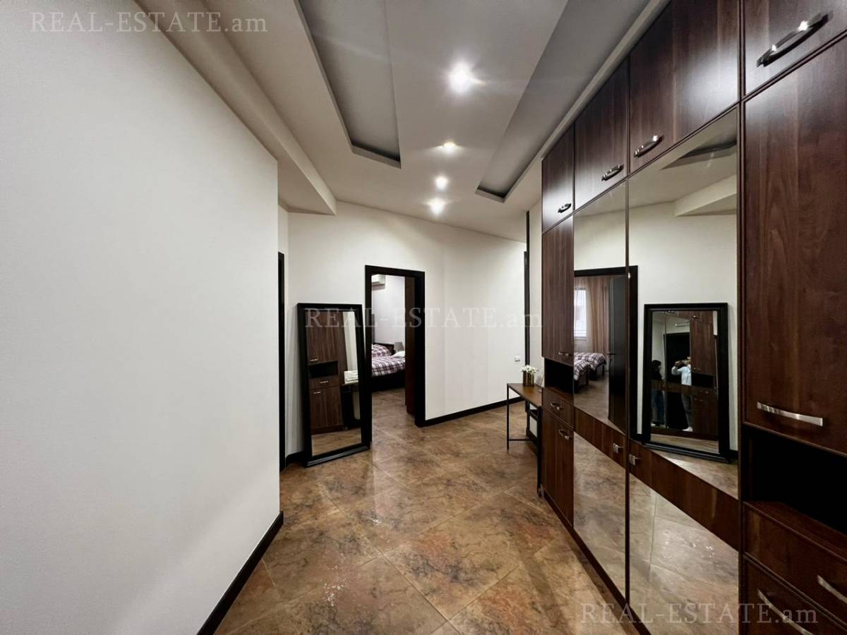 3 bedroom apartment for sale Northern(Hyusisayin)  Ave, Center Yerevan, 132347