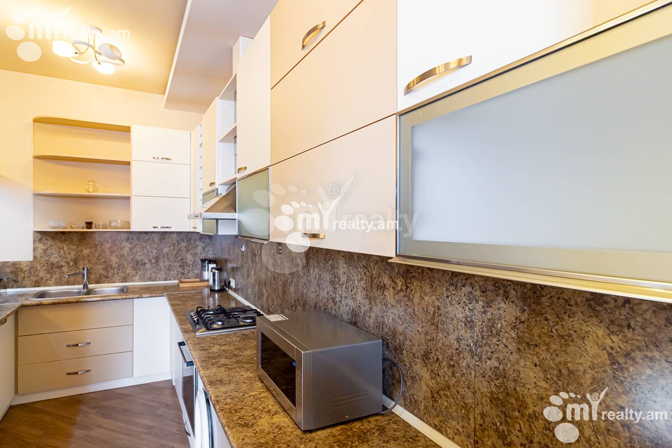 2 սենյականոց բնակարան վարձով Սպենդիարյան փող, Կենտրոն Երևան, 154817