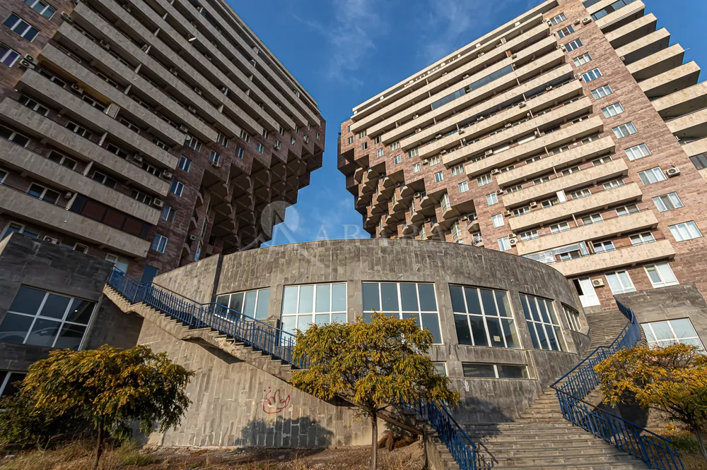 norakaruyc-bnakaran/2-senyakanoc/N.+Zaryan+St/Arabkir/Yerevan