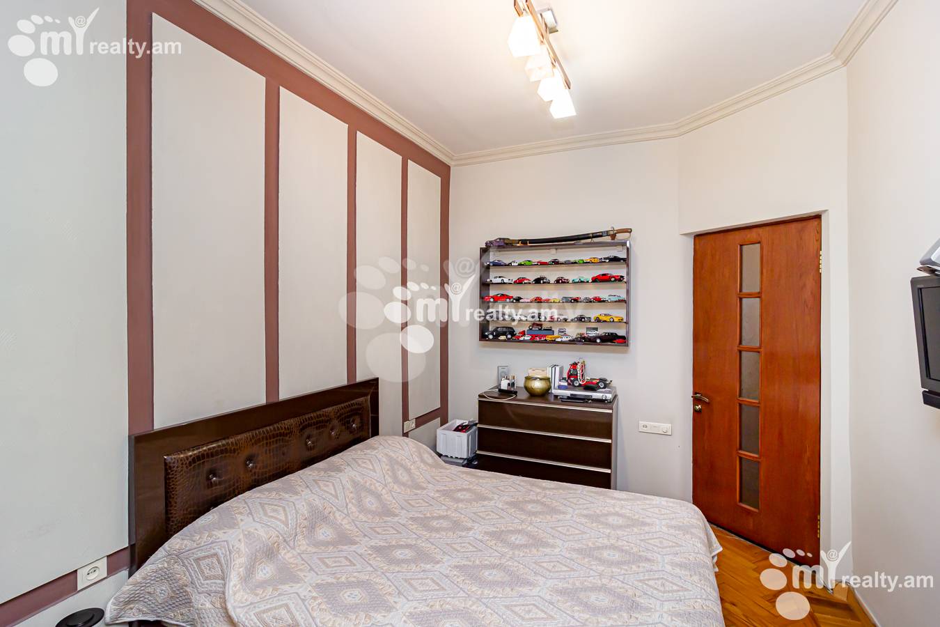 3 bedroom apartment for sale Teryan St, Center Yerevan, 151869