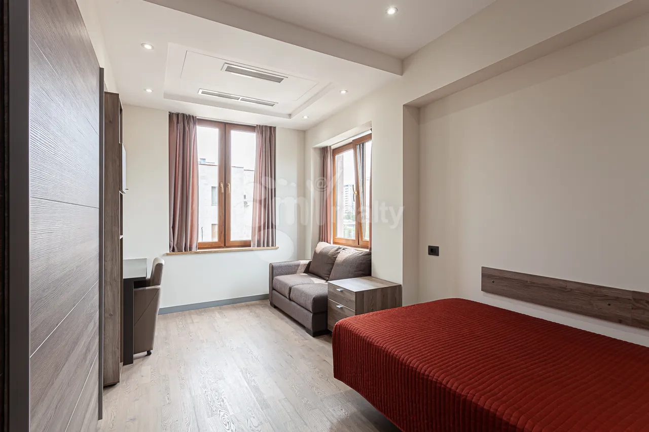 3 bedroom apartment for sale rue d'Amiryan, Center Yerevan, 161375