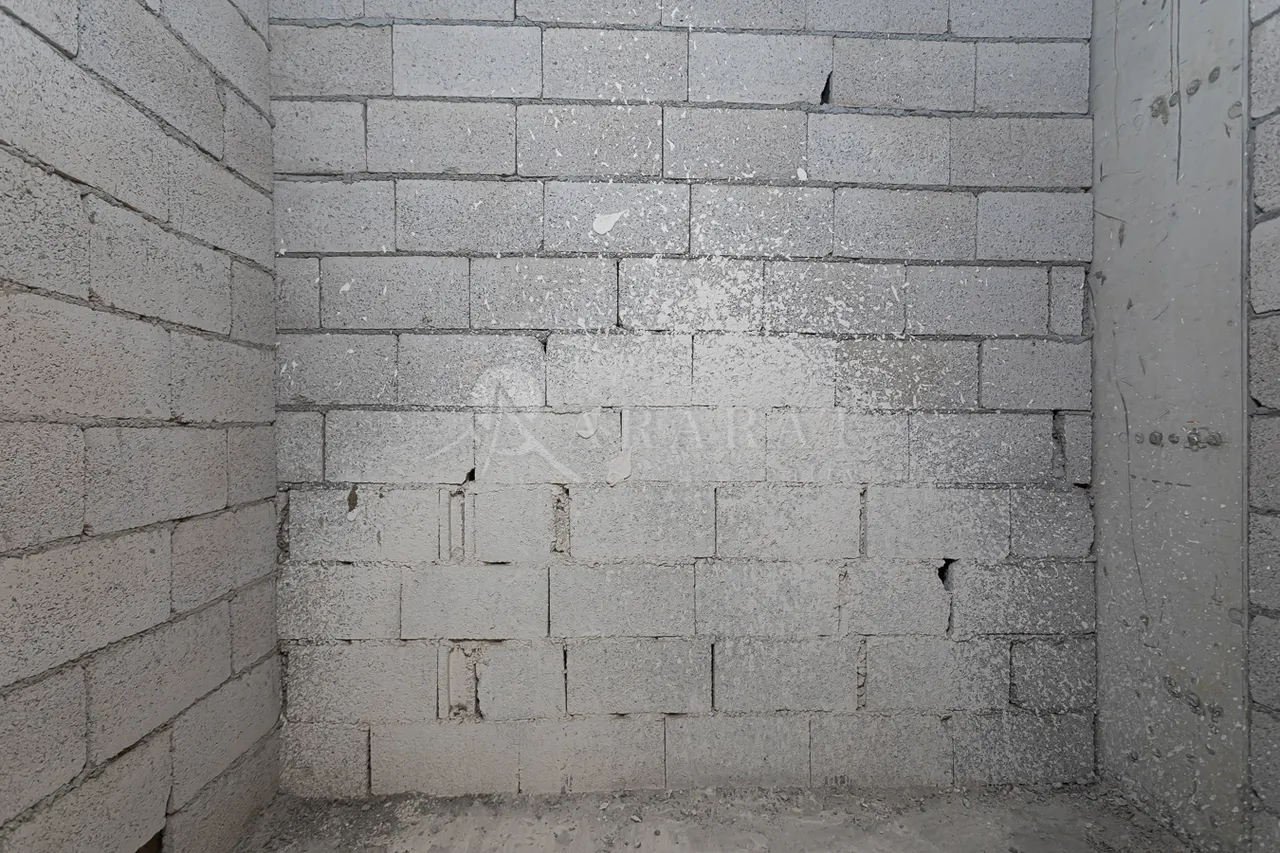 4 սենյականոց բնակարան  Գրիբոեդովի փող, Արաբկիր Երևան, 157423