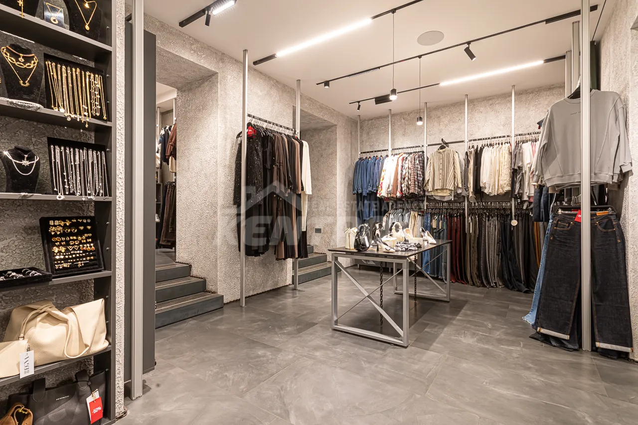 Commercial for sale خیابان پوشکین, مرکز شهر ایروان, 158220