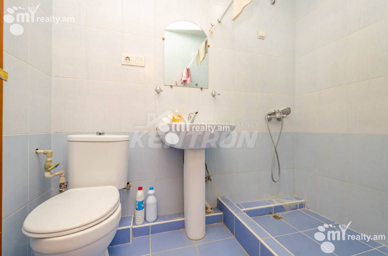 1 bedroom apartment for sale خیابان آرگیشتی, مرکز شهر ایروان, 141671