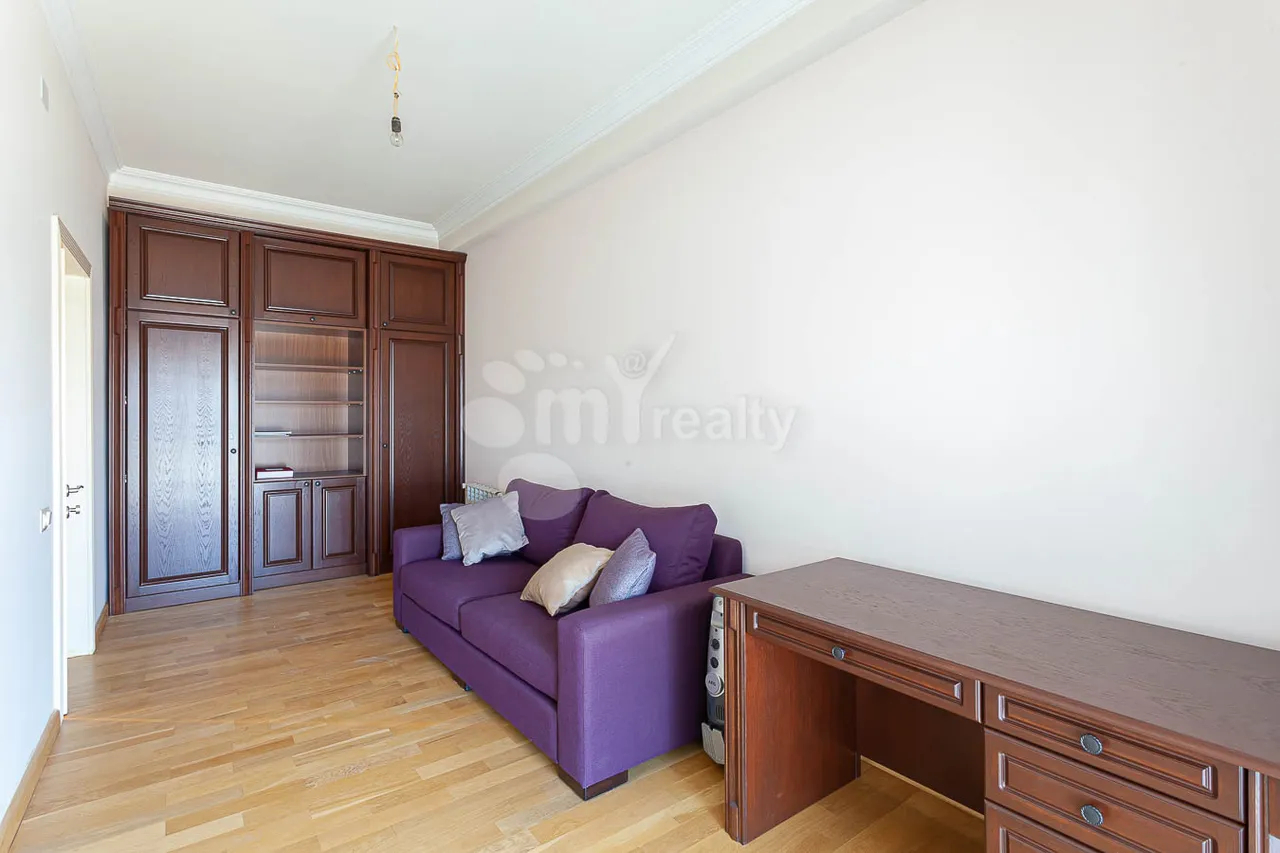 3 bedroom apartment for rent خیابان کِری, عربگیر ایروان, 159019