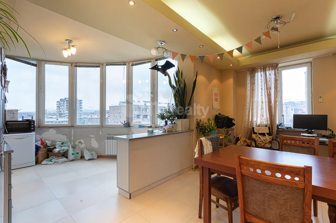 4 bedroom apartment for sale A. Avetisyan St, Arabkir Yerevan, 159612