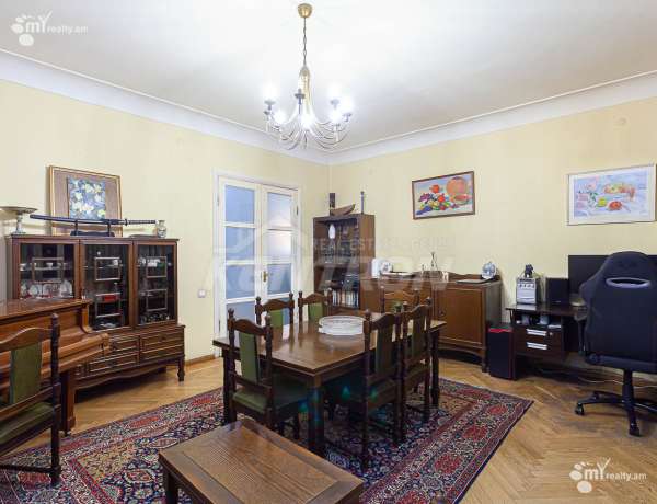 4-bedroom/apartment-for-sale/Zarobyan+St/Center/Yerevan