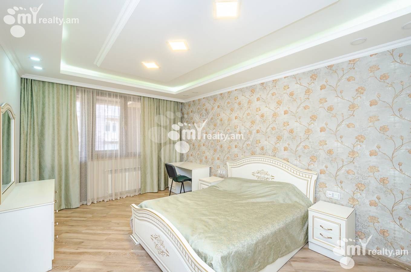 3 bedroom apartment for rent Koghbatsi St, Center Yerevan, 153193
