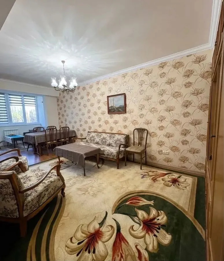 varcov-bnakaran/2-senyakanoc/Orbeli+Yeghbayrner+++St/Arabkir/Yerevan