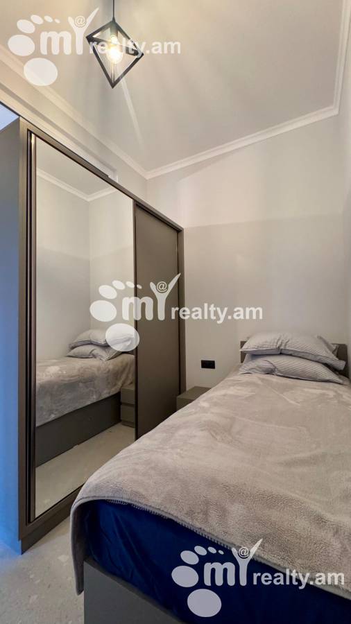 3 bedroom apartment for sale Paronyan St, Center Yerevan, 156576