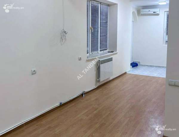 komercion-vardzakalutyun-Yerevan-Center