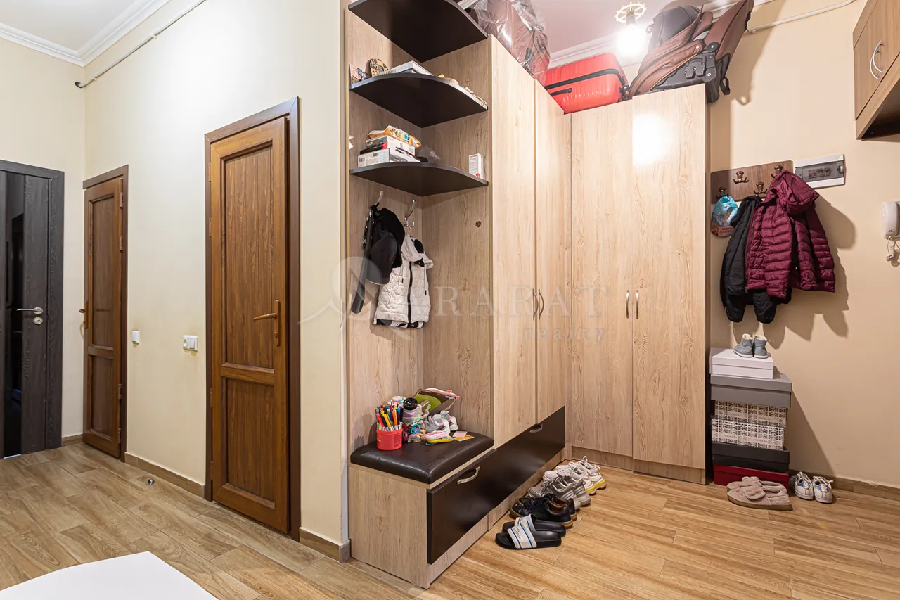 Купить 2 комнатную квартиру Анрапетутян ул, Центр Ереван, 158021