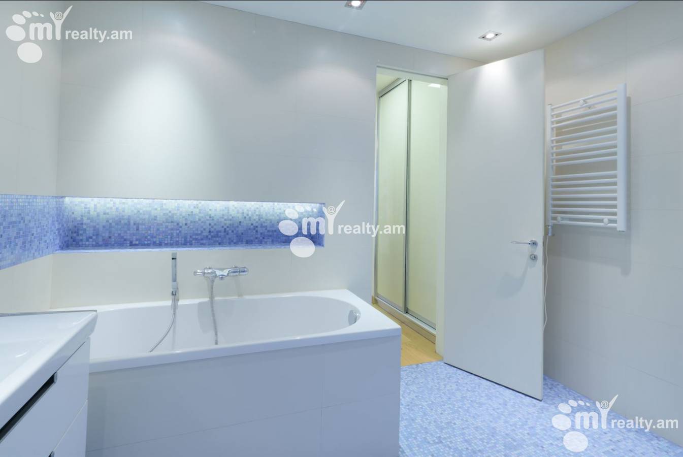 4 bedroom apartment for rent Vardanants St, Center Yerevan, 144857