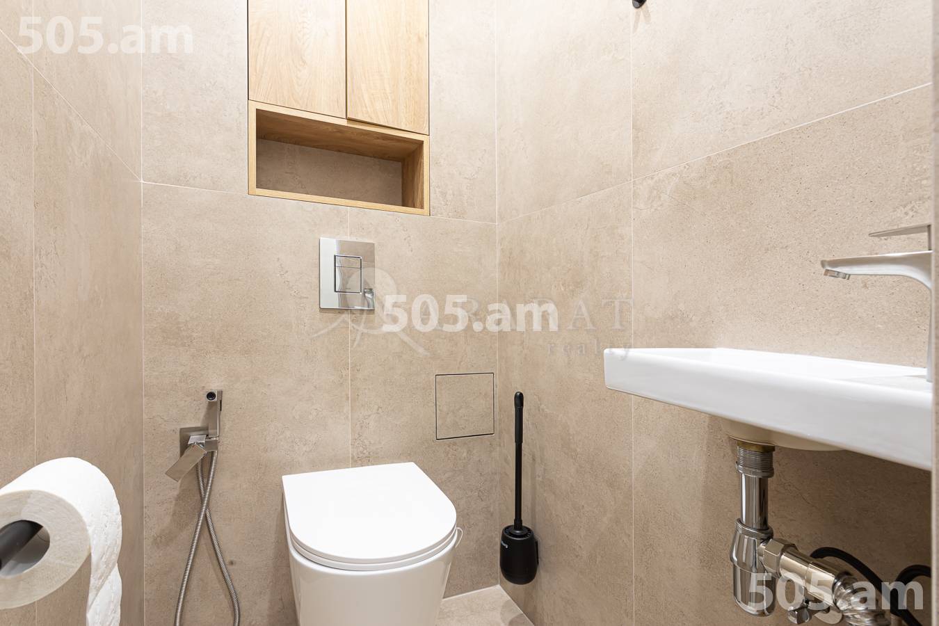 3 bedroom apartment for rent Tamanyan St, Center Yerevan, 156990