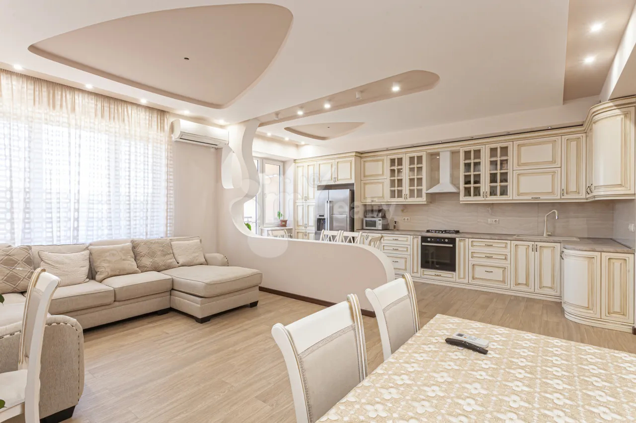 3 bedroom apartment for rent Mikoyan St, Davtashen Yerevan, 159435