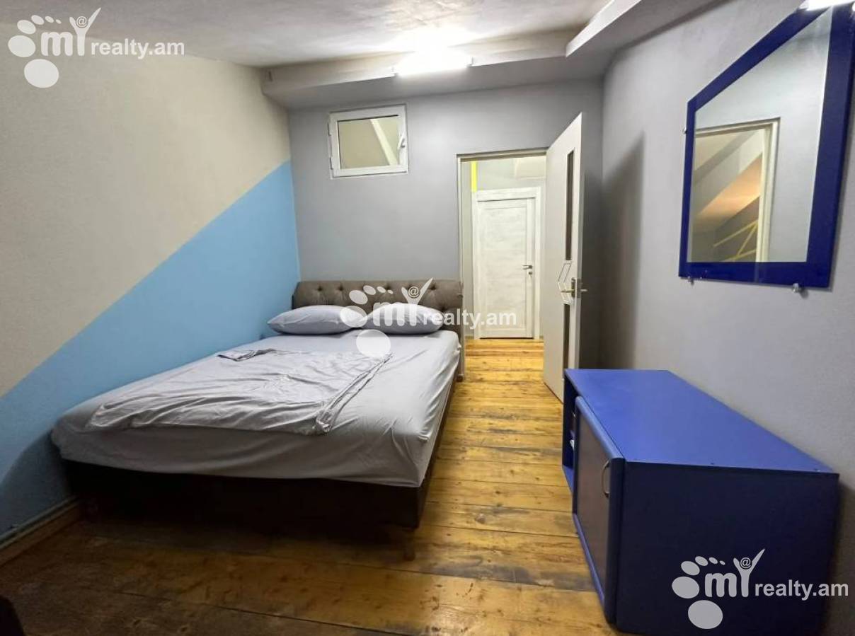 4 bedroom apartment for sale خیابان هانراپتوتیان, مرکز شهر ایروان, 154718