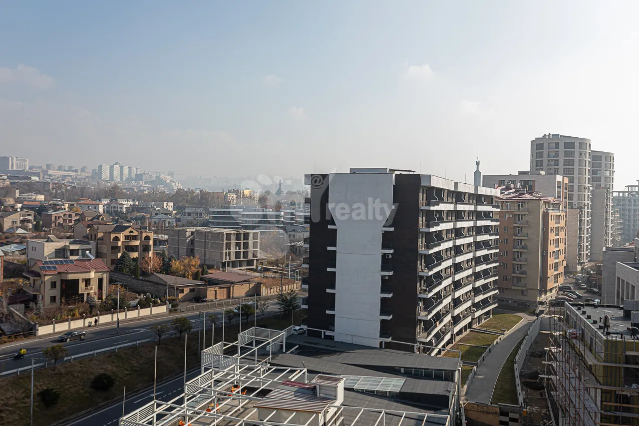 3 bedroom apartment for sale Antarayin St, Center Yerevan, 157901
