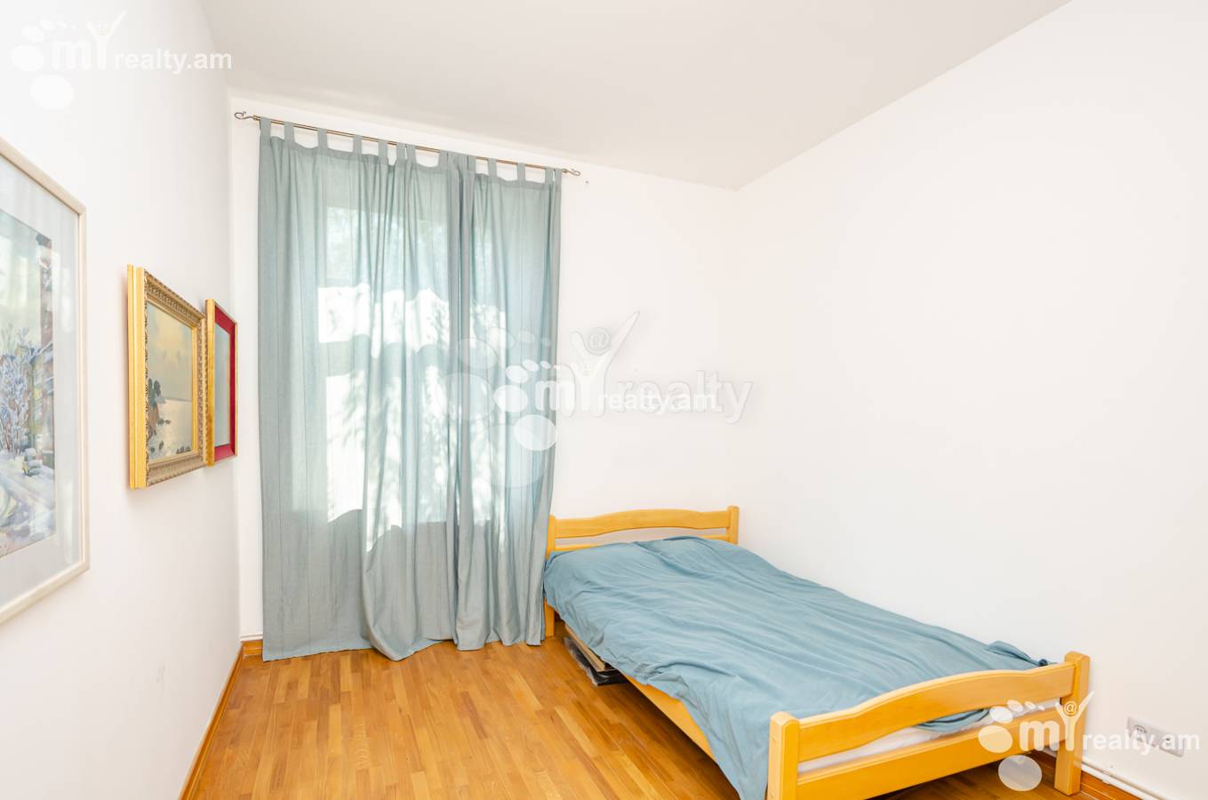 3 սենյականոց բնակարան  Իսահակյան փող, Կենտրոն Երևան, 145488