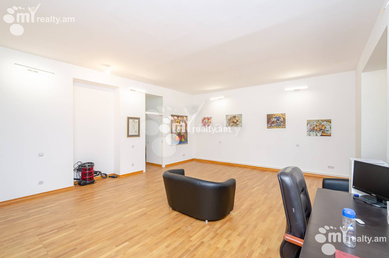 3 սենյականոց բնակարան  Իսահակյան փող, Կենտրոն Երևան, 145488