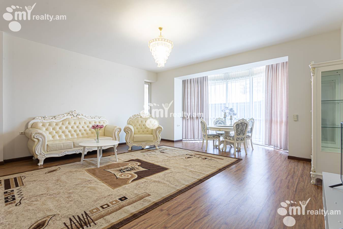 4 bedroom apartment for rent خیابان امیریان, مرکز شهر ایروان, 156946